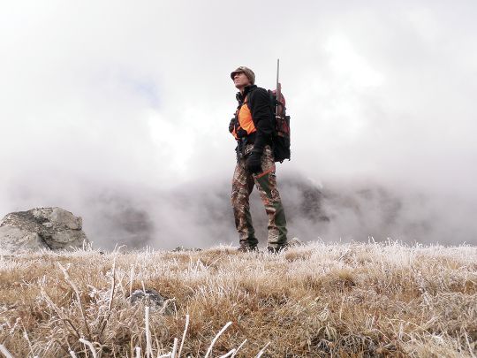 Hunting at 10,000 feet on a damp, chilly day demanded attention to heat retention during a bighorn sheep hunt.